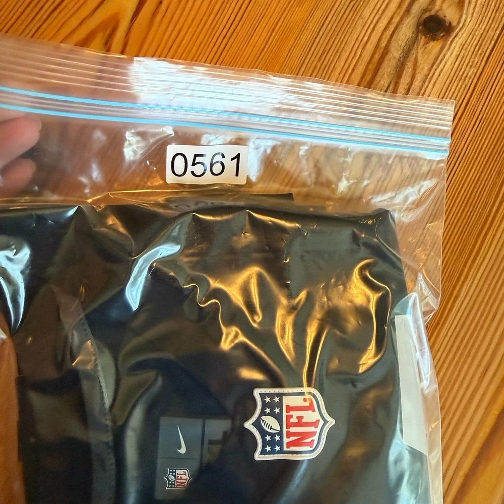 Las Vegas Raiders NWT #4 Derek Carr Jersey 2XL Nike On Field Black NFL Football - Picture 13 of 13